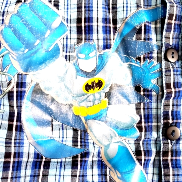 Batman Short Sleeve Shirt 2T - Picture 4 of 5
